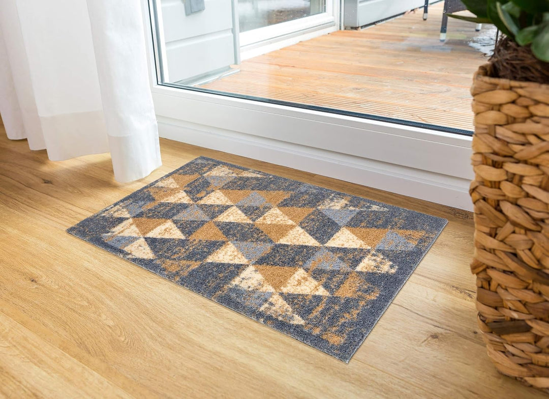 Astra rutschfeste Sauberlaufmatte innen - Dreiecke grau-braun 50 x 70 cm - Wohnraum Fussmatte Design