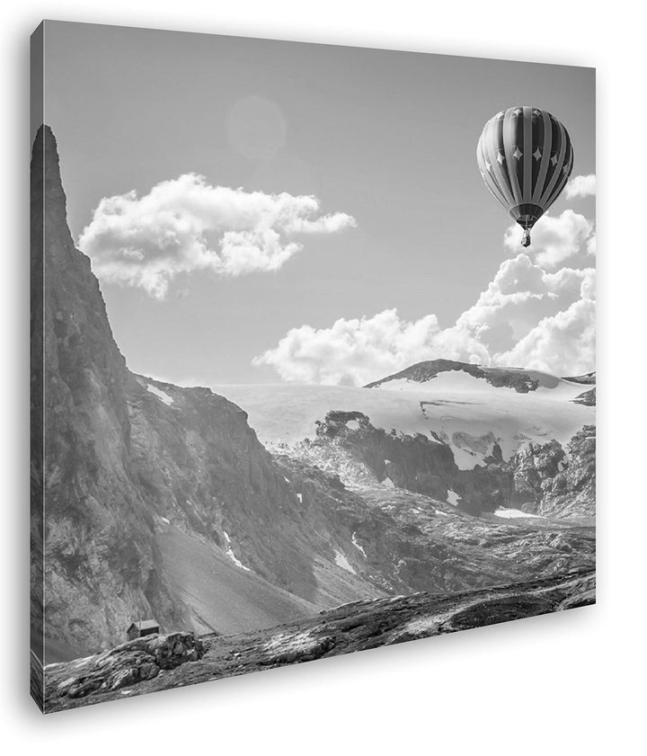 deyoli Heissluftballons im malerischen Gebirge Format: 70x70 Effekt: Schwarz&Weiss als Leinwandbild,