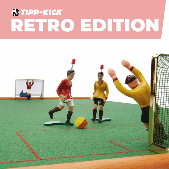 TIPP-KICK Retro 80x47 cm – Das spielfertige Set mit 2X Spieler, 2X Torwart, 2X Metall-Tor, 2X Ball I
