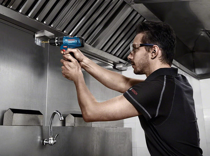 Bosch Professional 12V System Akku-Bohrschrauber GSB 120-LI (inkl. 2.0Ah Li-Ion 2. Akku)