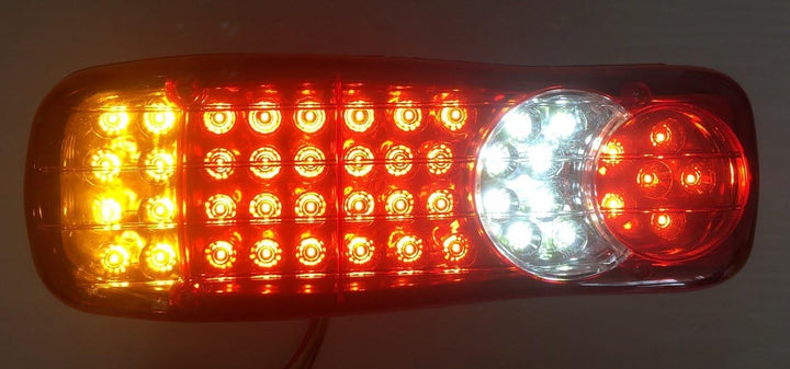 2 x LED hinten Schwanz Bergung 24 V Lichter für LKW Kippmulde Fahrgestell Anhänger Wohnwagen Wohnwag