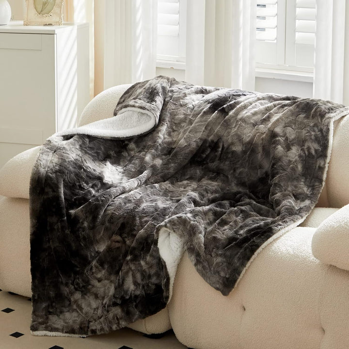 Wajade Kunstfelldecke – Sherpa Schafdecke – Comfort Luxuriöse Flauschige Kuscheldecke – weiche Decke