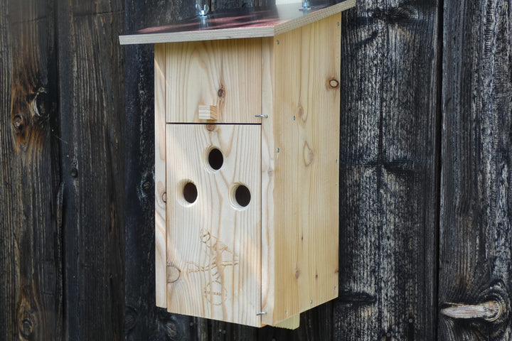 Premium Natur Lärchenholz Nistkasten unbehandelt nach Nabu, massives Vogelhaus Nisthilfe wetterfest