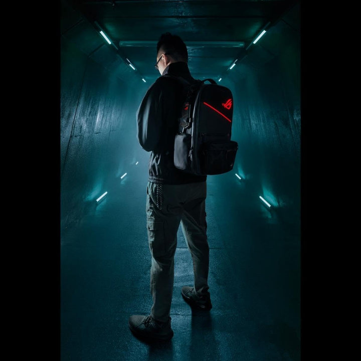 ASUS ROG Strix Arion M.2 NVMe-SSD-Gehäuse (USB 3.2 GEN2 Typ-C für bis zu 10Gbit/s, werkzeuglose Inst