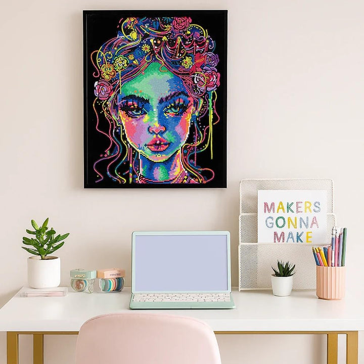 DIAMOND DOTZ 2594362 Original 5D Diamond Painting Set, Neon Schönheit, mit Neonfarben und Samt, DIY