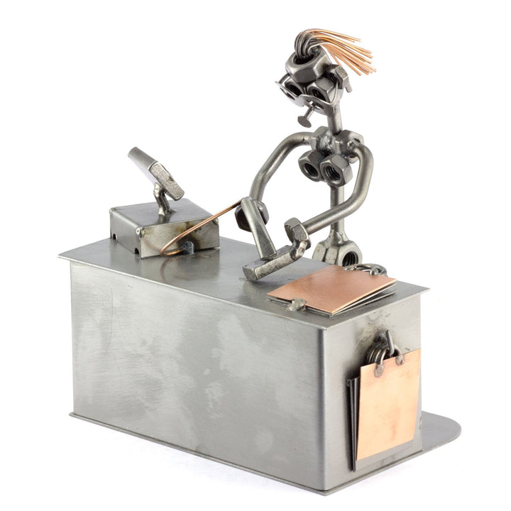 Steelman24 I Schraubenmännchen Verkäuferin I Made in Germany I Handarbeit I Geschenkidee I Stahlfigu