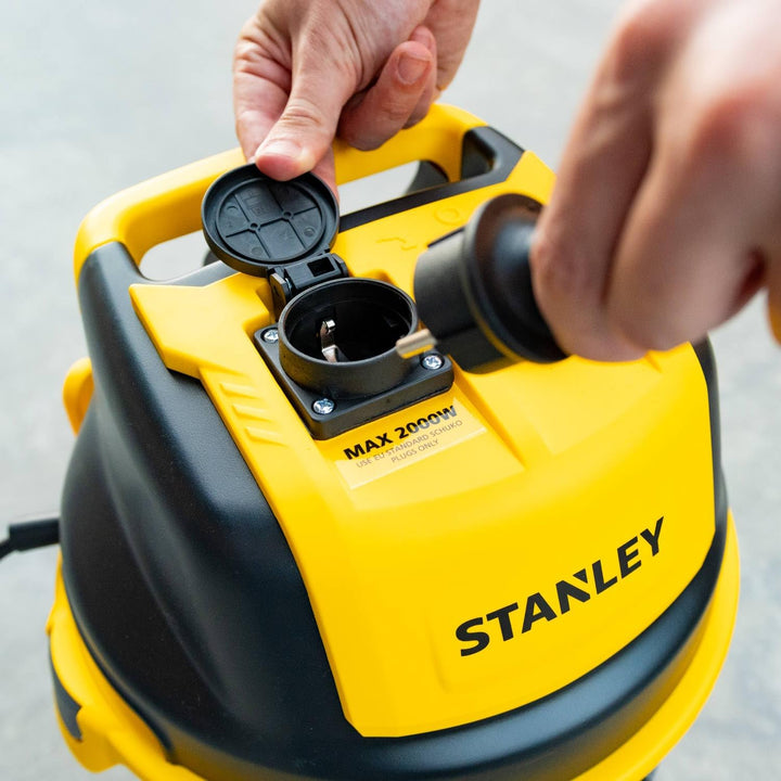 Stanley Nass und Trockensauger SXVC30XTDE (1600 W, 30 l) Steel 30 l - Power Tool Socket, Steel 30 l