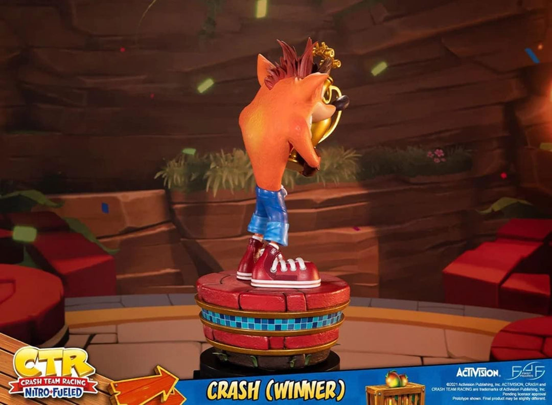 FIRST4FIGURES Crash Bandicoot - Crash Team Racing Crash Winner - Statuette 46cm