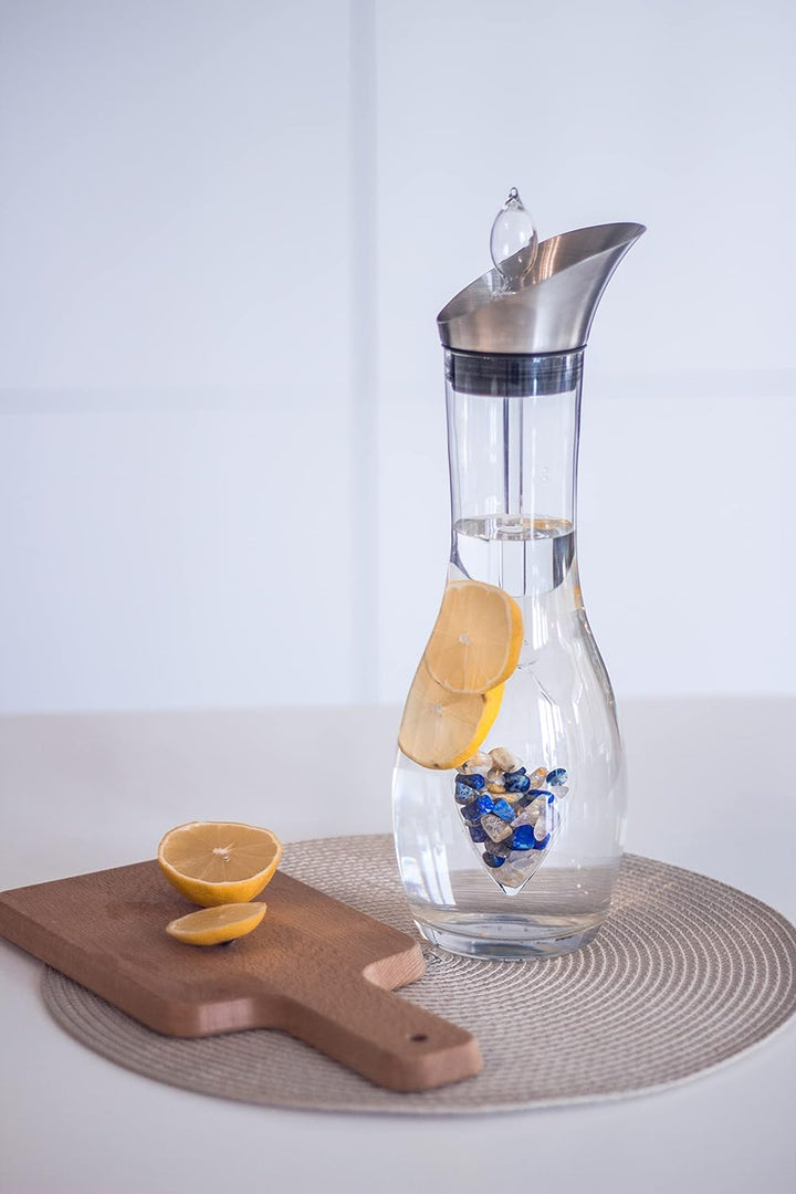 VitaJuwel Inspiration Edelsteinwasserset für Zuhause (Karaffe Era & Phiole) mit Lapislazuli & Rutilq