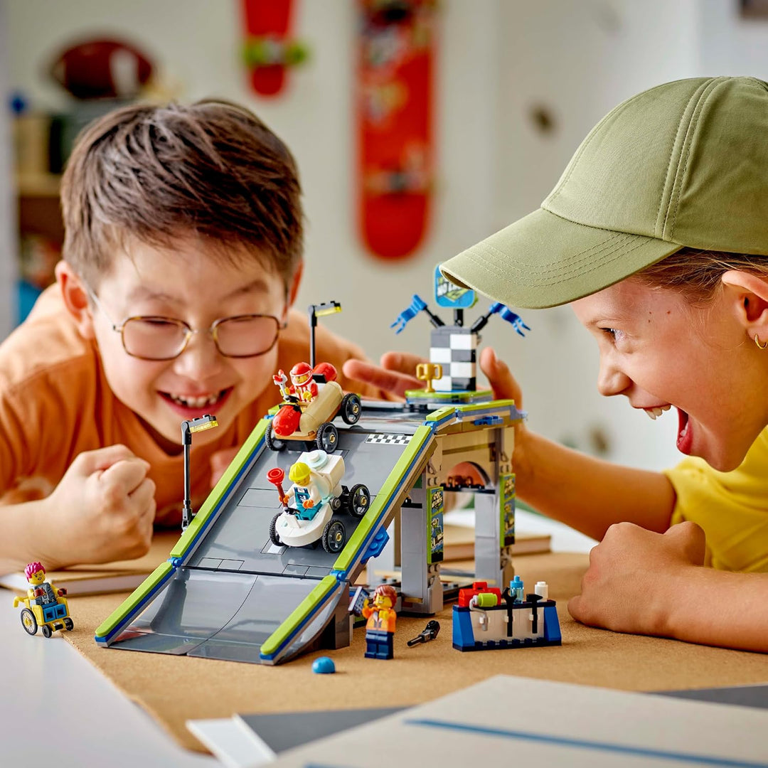 LEGO City Keine Limits: Seifenkistenrennen mit Rampe - Bauspielzeug für Jungen und Mädchen ab 6 Jahr