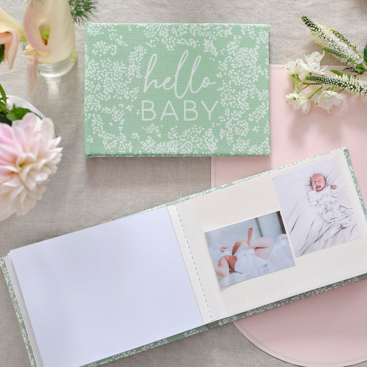 Ginger Ray Stoff-Fotoalbum „Hello Baby“ mit 24 Seiten selbstklebendem Foto und leeren Seiten als Ges