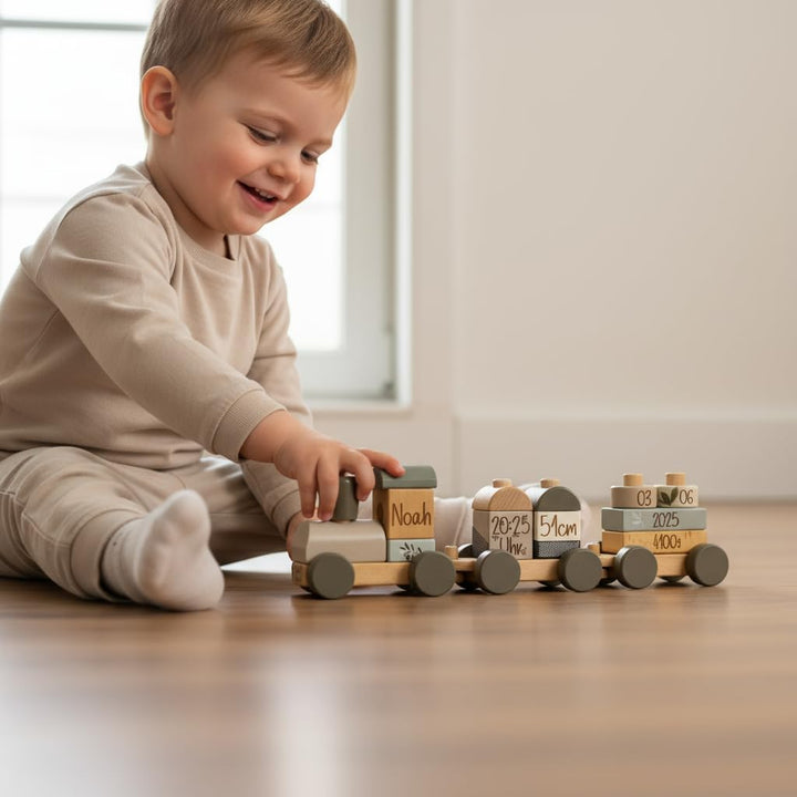 Personalisierter Holz Zug mit Gravur – Geschenk zur Geburt & Taufe – Babyspielzeug & Kinderzimmer De