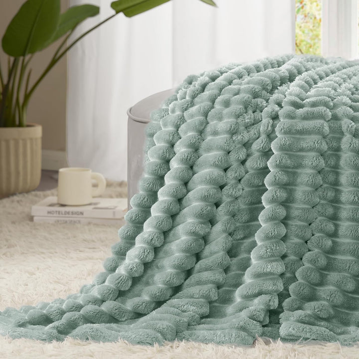 WAVVE Kuscheldecke Flauschig Decke, Fleecedecke, Sofadecke, Couchdecke, Weiche Flanell Wohndecke für