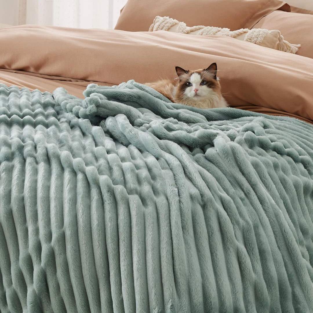 BEDSURE Kuscheldecke Flauschig - Wolldecke & Fleecedecke, Sofadecke, Weiche Warme Grobe Korddecke fü