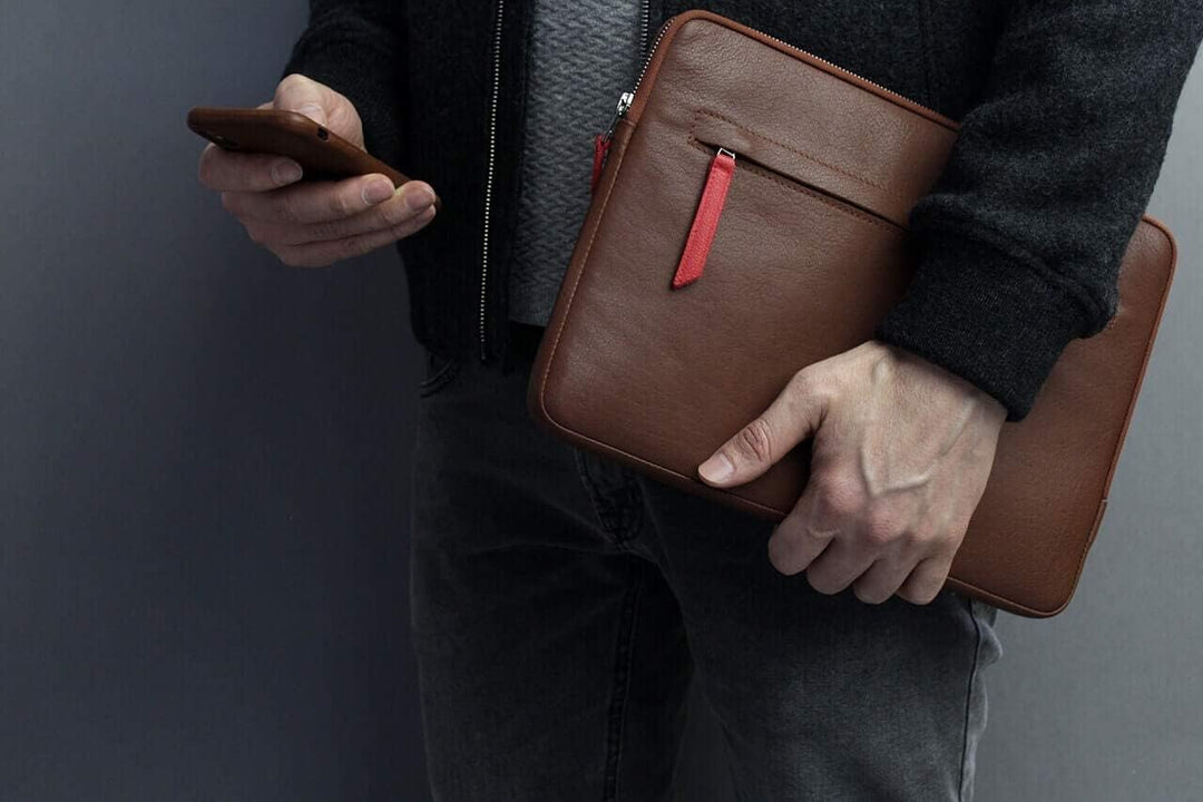 Pack & Smooch Für MacBook Pro 14 Hülle Pflanzlich Gegerbtes Leder Handmade in Germany Grau/Hellbraun