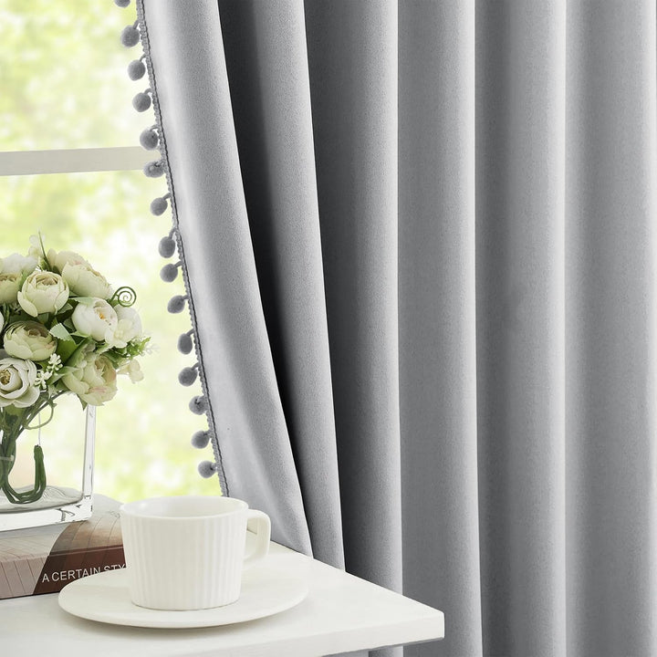 Treatmentex Blickdicht Vorhang mit Pompons Grau Vorhang mit Ösen Landhausstil Wärmeisoliert Thermovo