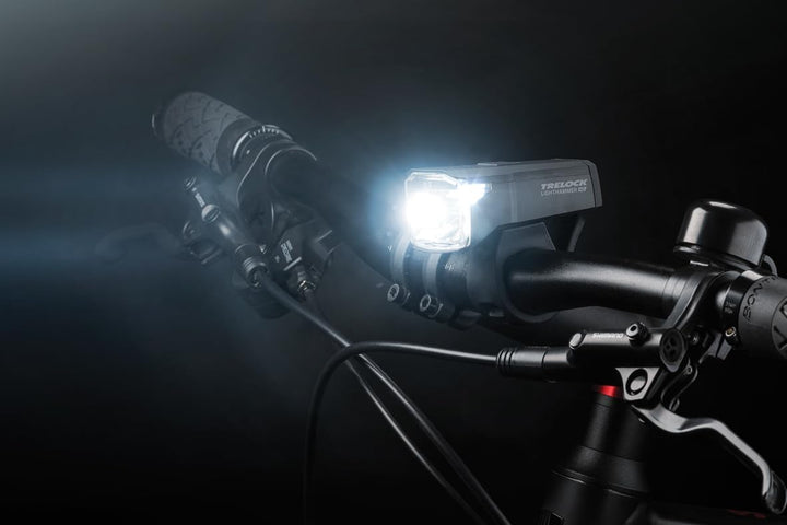 TRELOCK Fahrradlichtset LS 440 LIGHTHAMMER 40 LUX + LS740 Rücklicht – USB Ladefunktion – 60 m Sichtw