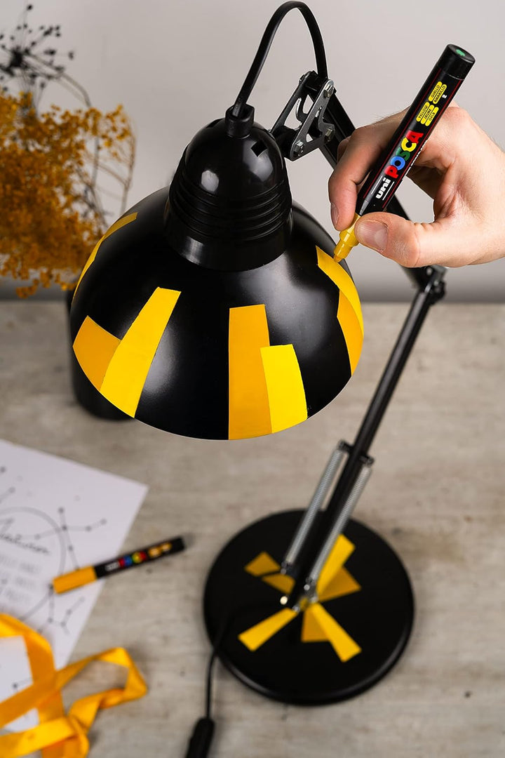 Posca - Paint Marker Art Pens - 1.8-2.5mm - Deskset Gift Set (PC-5M Desk Set of 23) PC-5M Schreibtis