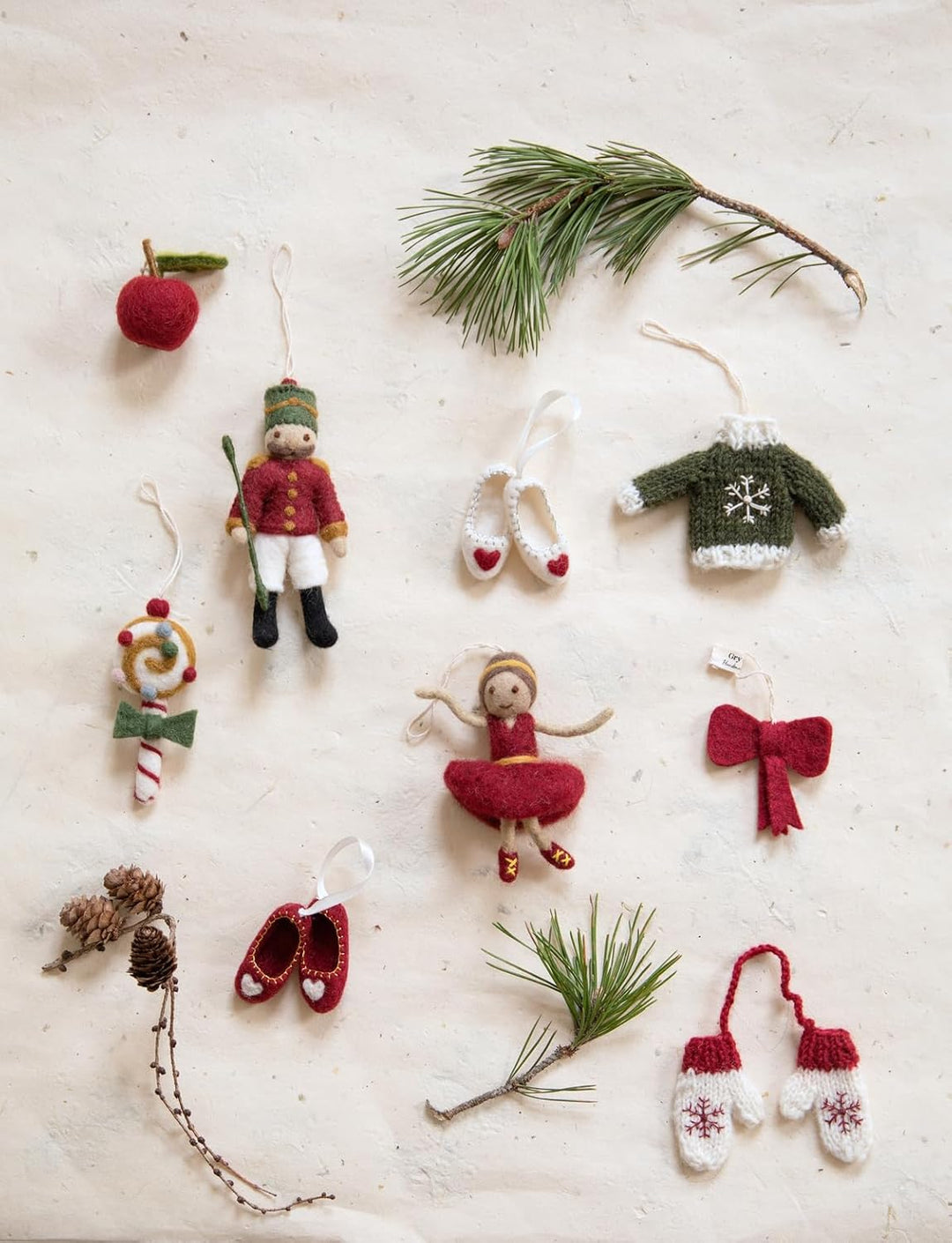 Gry & Sif Filzanhänger Nussknacker – Handgemachte Weihnachtsdeko aus Filz