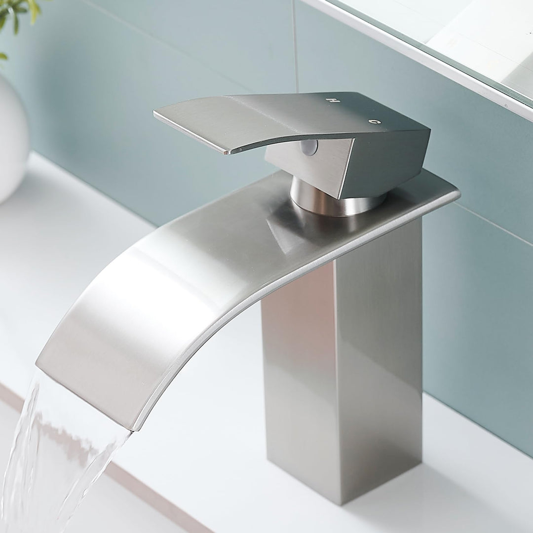 Fransiton Wasserhahn Bad, Wasserfall Waschtischarmatur mit Auslauf Höhe 60MM, Einhebelmischer für Ka