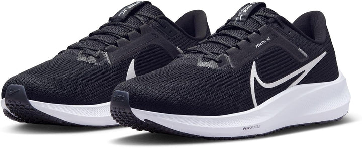 Nike Herren Air Zoom Pegasus 40 Sneaker 40.5 EU Black White Iron Grey, 40.5 EU Black White Iron Grey