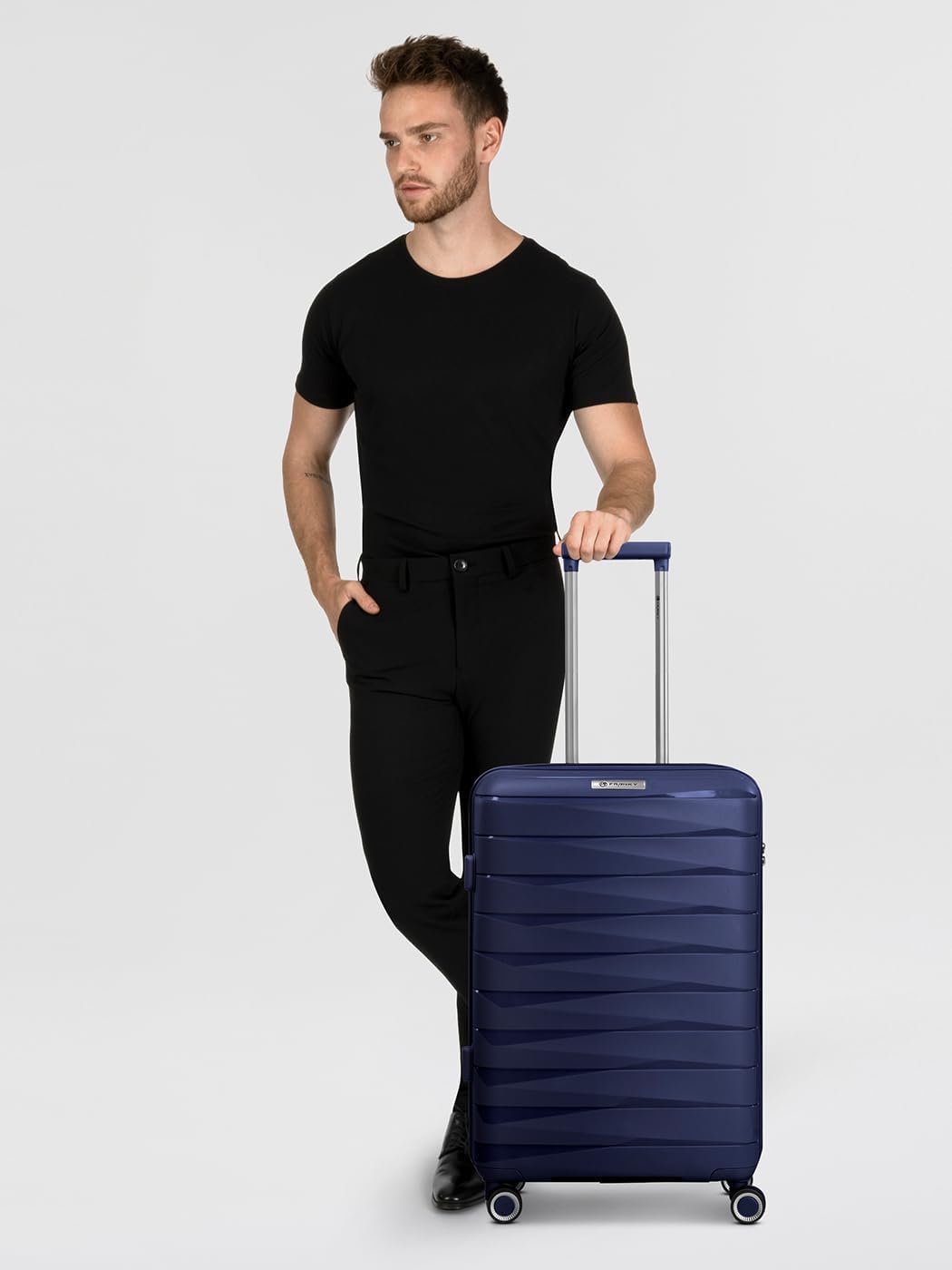 Franky Check-in Koffer für Damen und Herren | mittelgrosser Trolley 42 x 24 x 65 cm aus hochwertigem