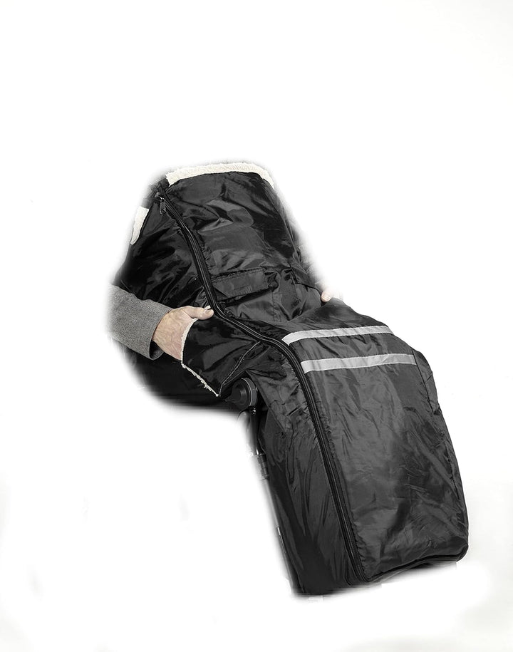 Rollstuhlsack Schwarz mit Webpelz gefüttert mit Anti Rursch Noppen & Regenponcho