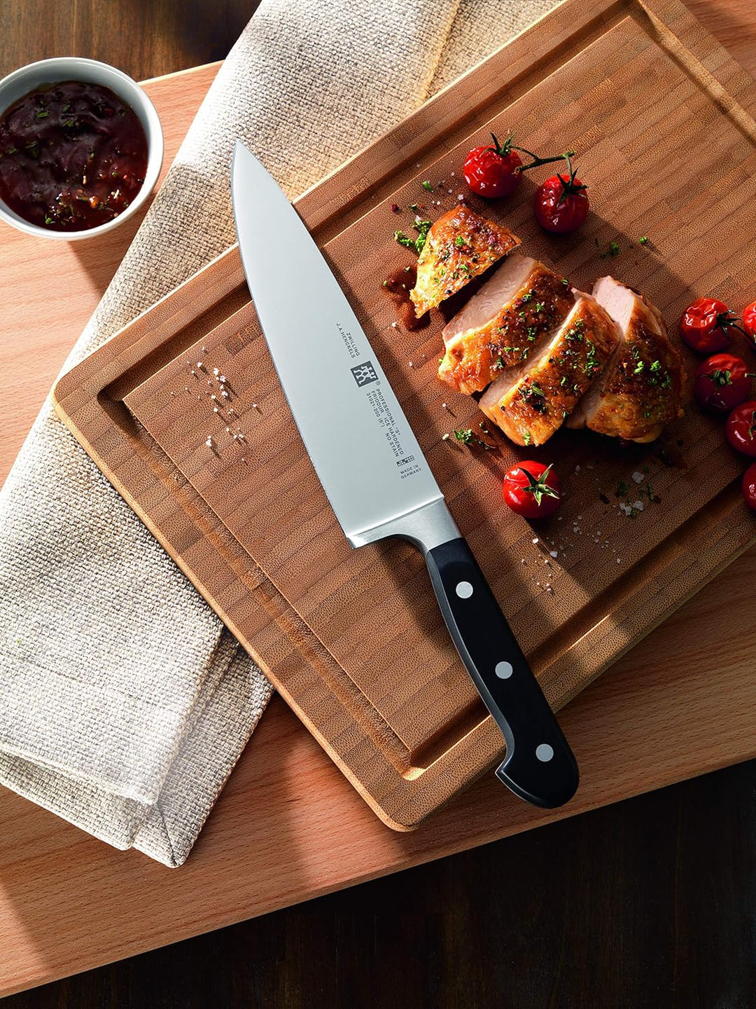 ZWILLING Professional S Brotmesser, Klingenlänge: 20 cm, Klingenblatt mit Wellenschliff, Rostfreier