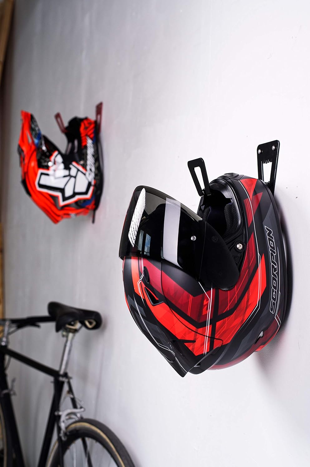 Motorrad Helmablage Helmhalter - Regalaufhänger Lagerregal | Wandmontage Zubehör | Schwarz