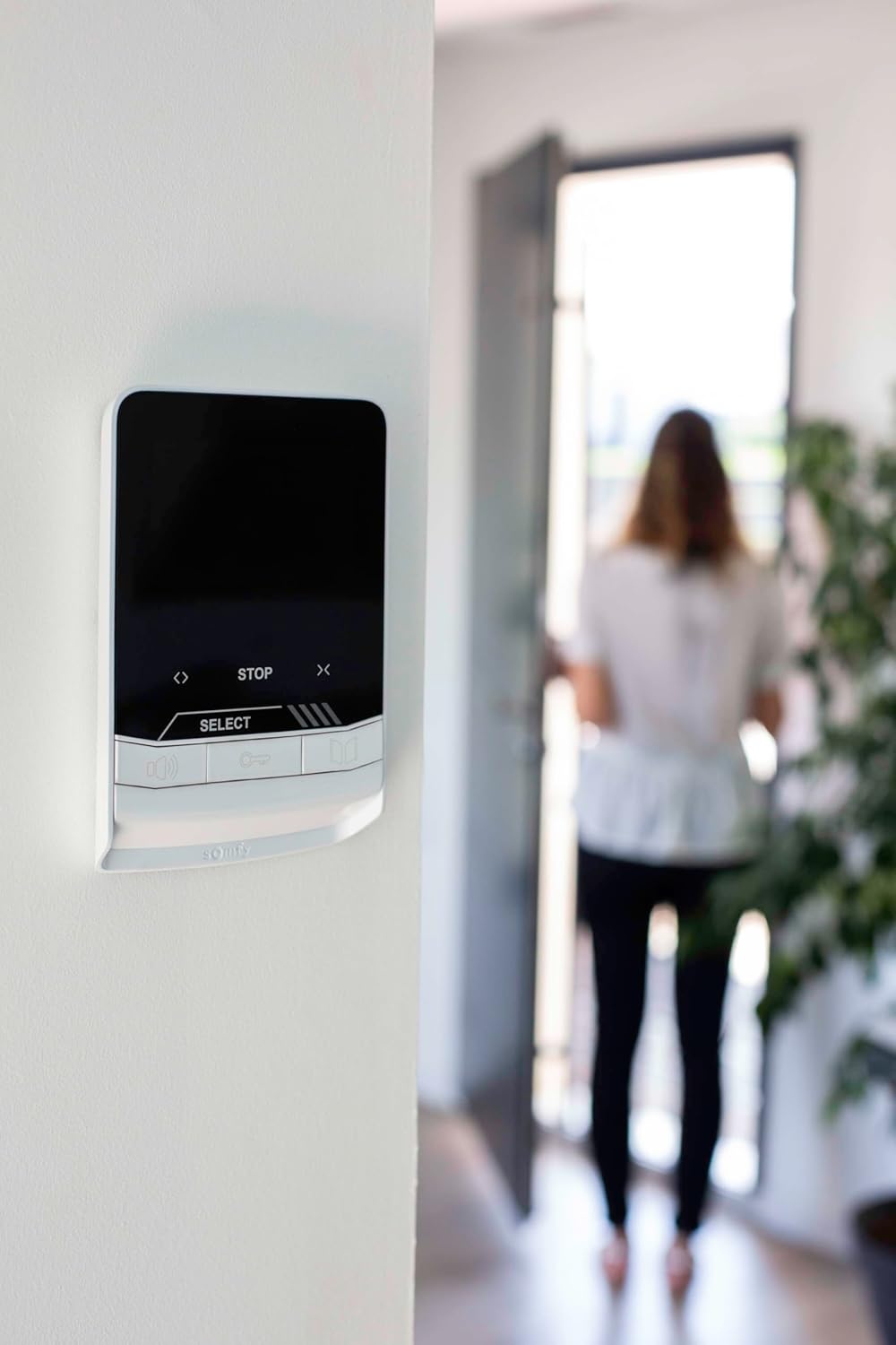 Somfy 1870536 - V100+ Video-Gegensprechmonitor | 4,3-Zoll-Bildschirm | zur Steuerung von bis zu 5 RT