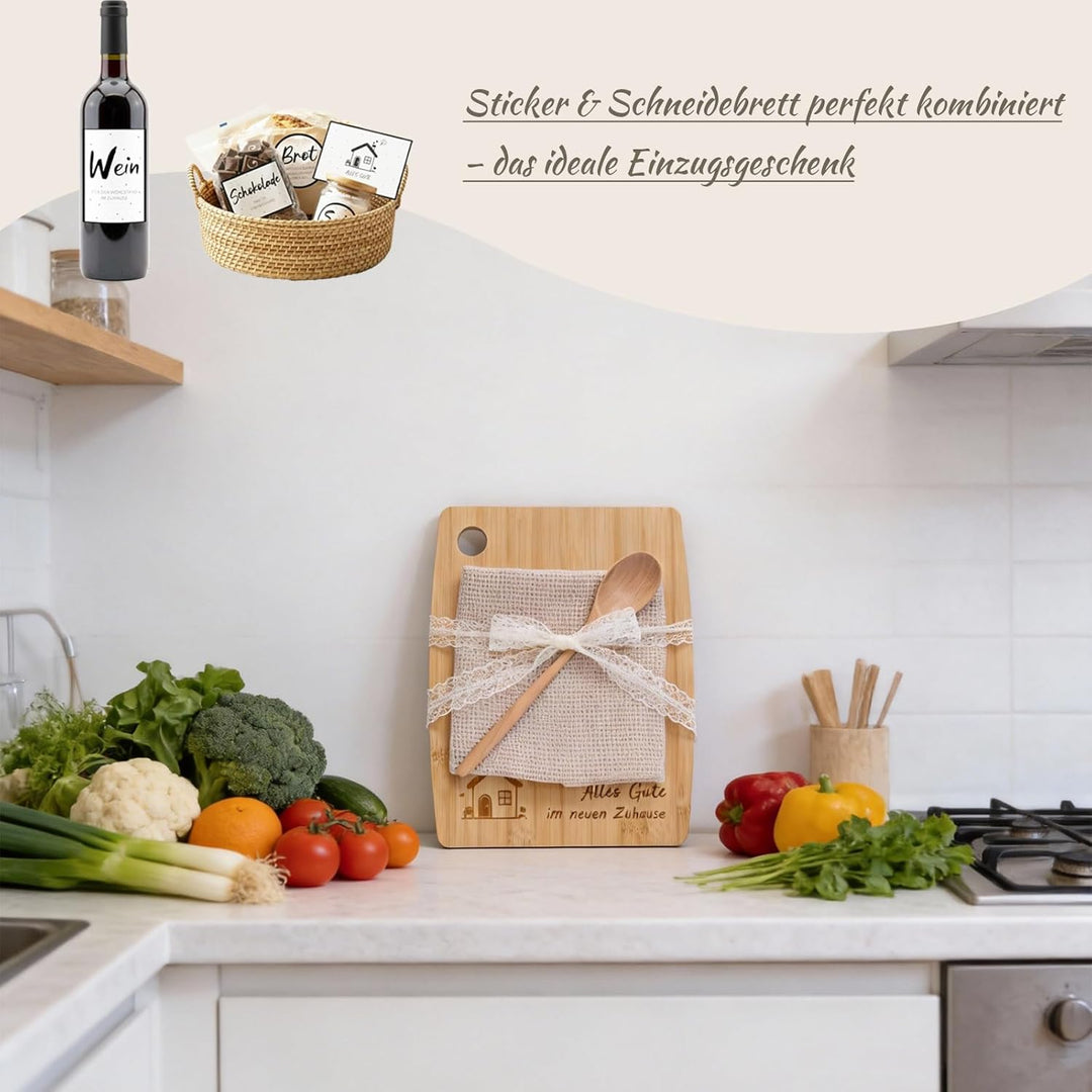 Geschenk zum Einzug – Brotkorb Set mit Holz Schneidebrett, Kochlöffel, Küchentuch & Aufklebern für S