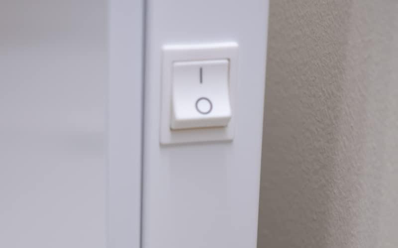 Adax VP12 H Elektroheizkörper - Weiss, 2500W | Thermostat mit Zeitschaltuhr - Bluetooth-Programmieru