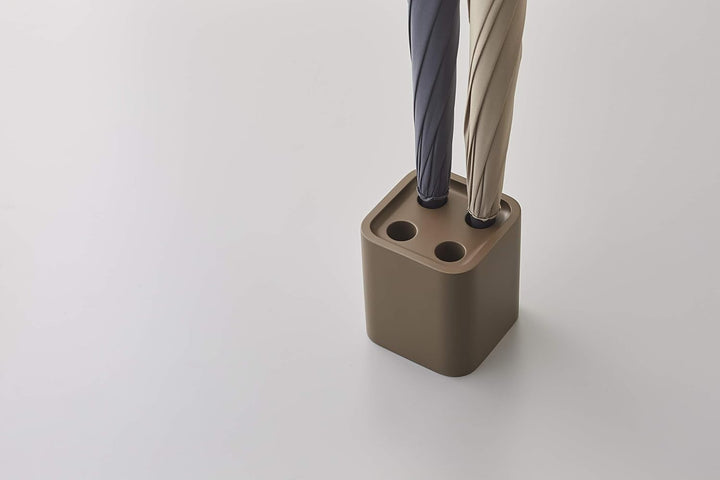 YAMAZAKI Schirmständer, Polystone, Braun, One Size, Braun
