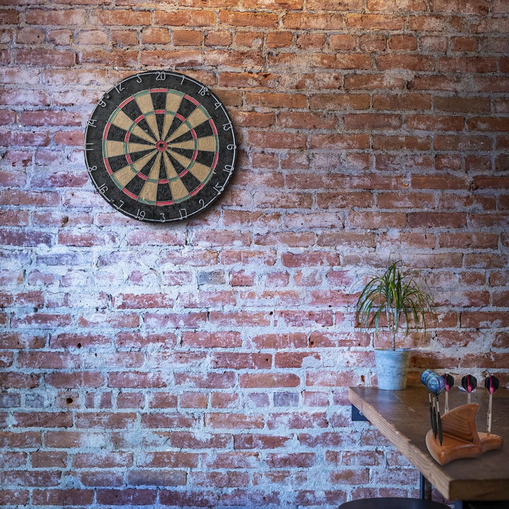 McFARRONS Darthalter aus Holz für 6 Darts - Praktische Dart Aufbewahrung als Zubehör für Jede Art vo