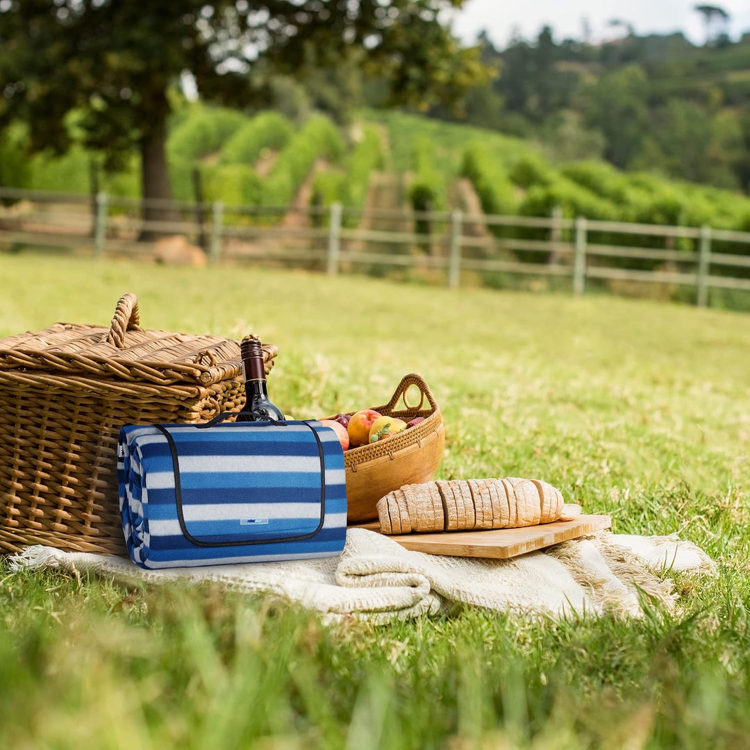 Relaxdays XXL Picknickdecke, 200x300 cm, isoliert, wasserdicht, gestreifte Fleece Stranddecke, Trage