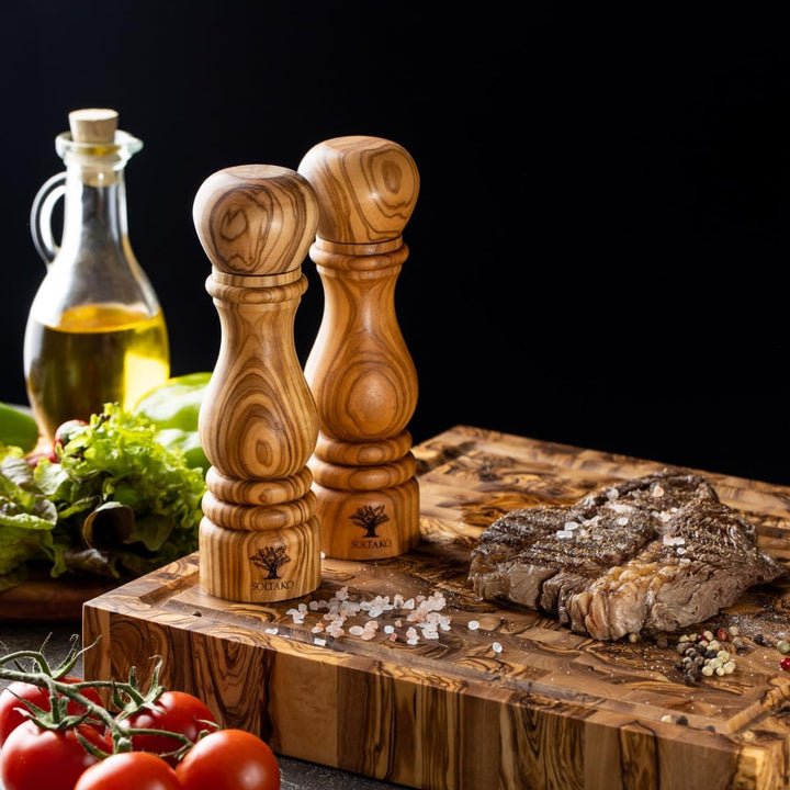 SOLTAKO Olivenholz Salz- und Pfeffermühlen 2er Set "Fleur De Sel", Pfeffer und Salzmühle aus Oliven