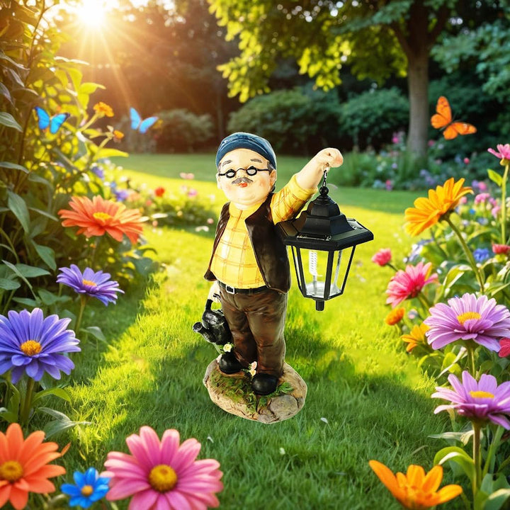 Kremers Schatzkiste Opa Hans mit Solarlaterne und Giesskann Figur Gartenfigur 38 cm Garten Älterer H