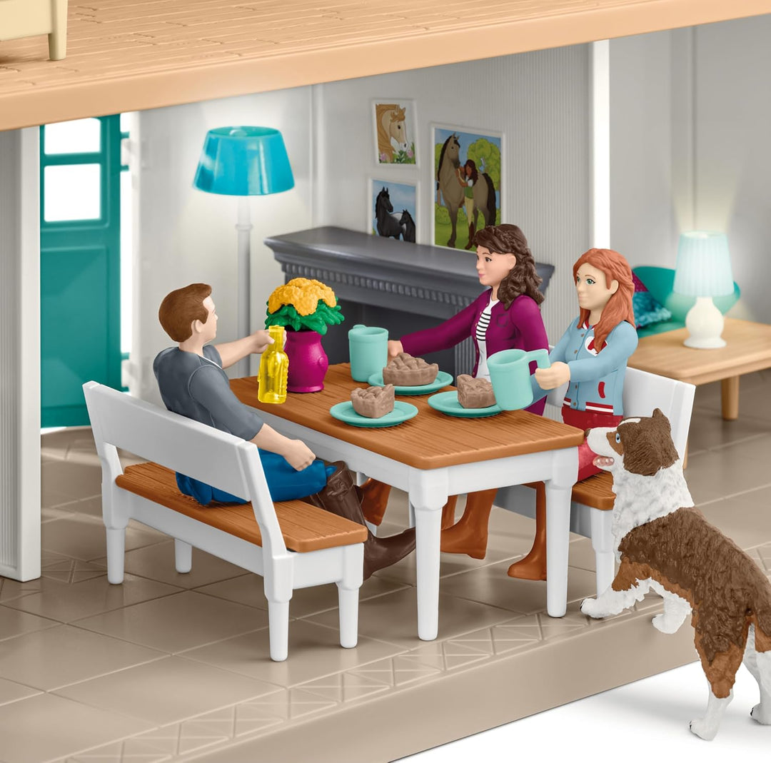 SCHLEICH Horse Club | Lakeside Pferdehof 42706 | Set mit Wohnhaus, Pferdestall, 2 Pferden, Hund, Fam