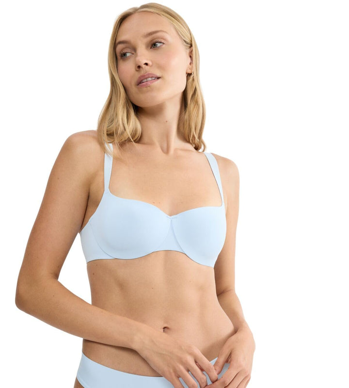 Triumph Damen Body Make-up Illusion Balconette Ex Bra, 85C Light Blue