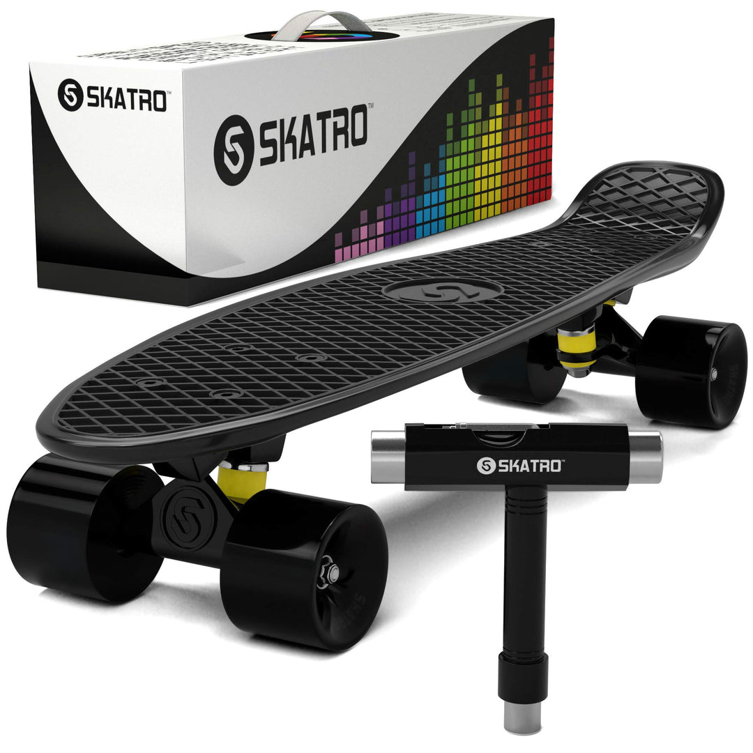 Skatro - Mini-Cruiser-Skateboard. 22 Zoll Kunststoff-Board im Retro-Stil, komplett mit Black Panther