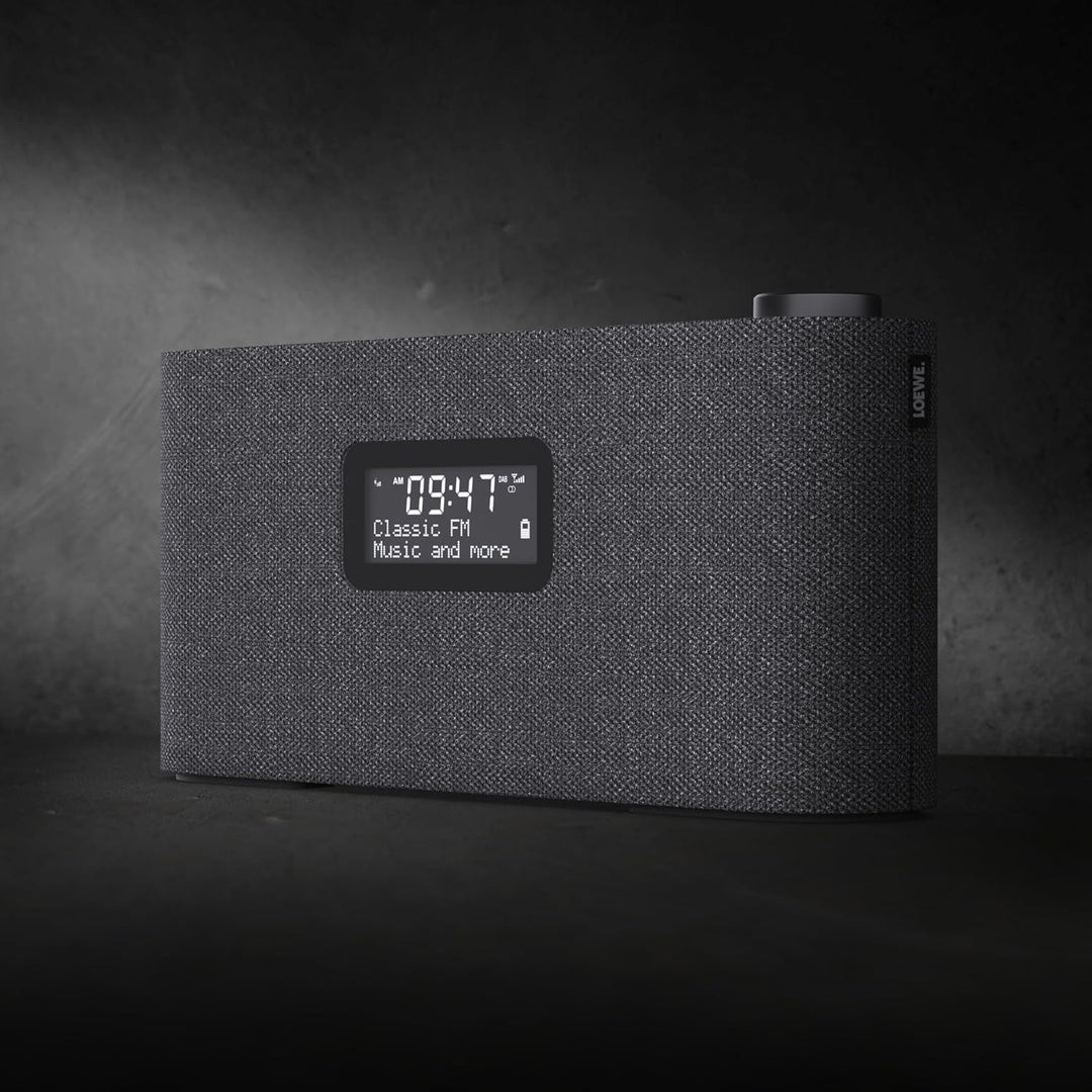 Loewe Radio.Frequency, DAB+ Radio, 28 Watt Sound, LCD Display, 14 Stunden Spielzeit, Holz, Stoff, Ra