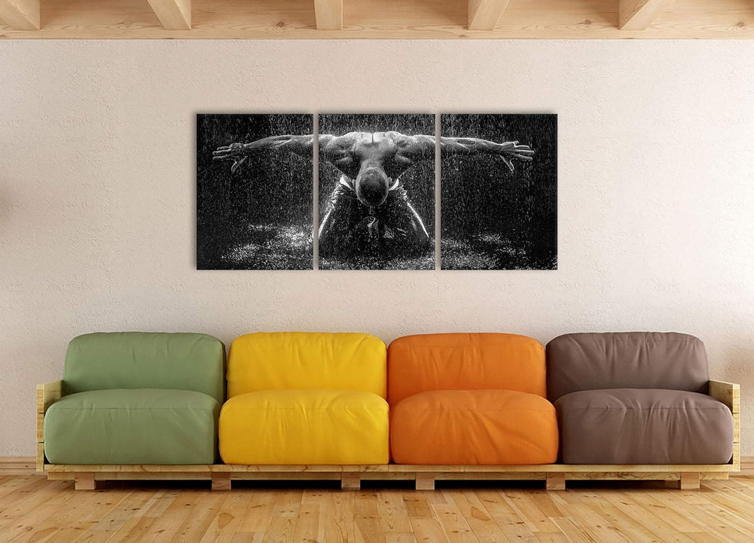 Pixxprint Bodybuilder im Regen als XXL Leinwandbild in Übergrösse 180x80cm Gesamtmass 3 teilig/Wandb
