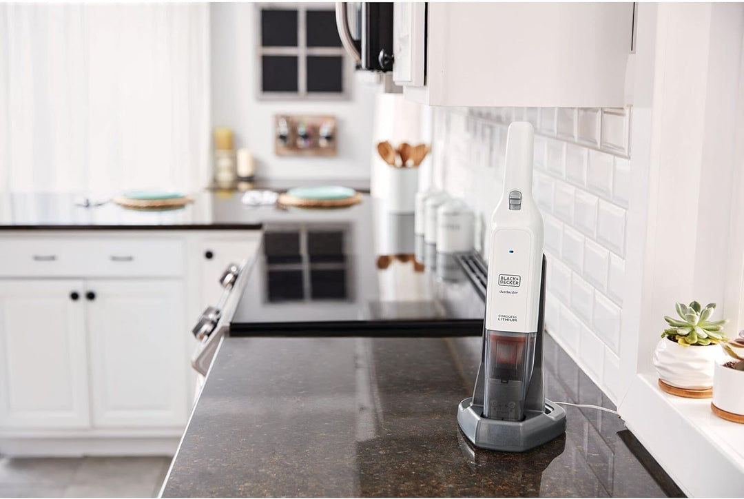 BLACK+DECKER Akku-Handstaubsauger Dustbuster Slim HLVC315B11 (12V, 1.5Ah, beutellos & kabellos, mit
