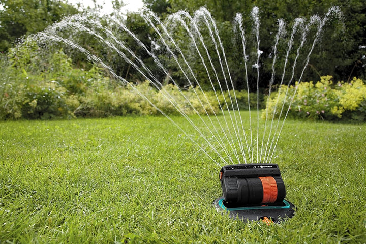 Gardena Sprinklersystem Komplett-Set mit Versenk-Viereckregner OS 140: Bewässerungssystem für quadra