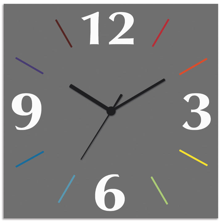 ARTLAND Wanduhr ohne Tickgeräusche Alu Quarzuhr 30x30 cm Quadratisch Lautlos 4 Ziffern Farbig Schlic