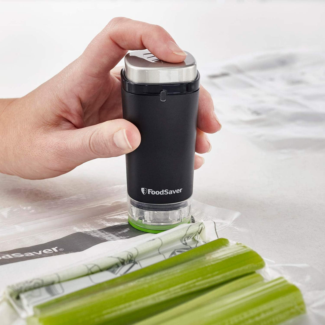 Kabelloses Handheld-Vakuumiergerät von FoodSaver für Lebensmittel mit Ladestation | Mini Vakuumier 1