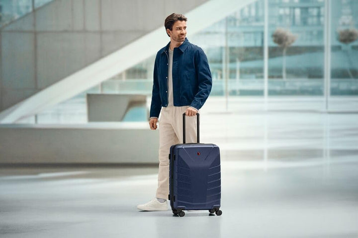 WENGER Pegasus M Hartschalenkoffer mit 4 Rollen, Trolley, M, 66 (79) l, Sicherheitsschloss, Damen He