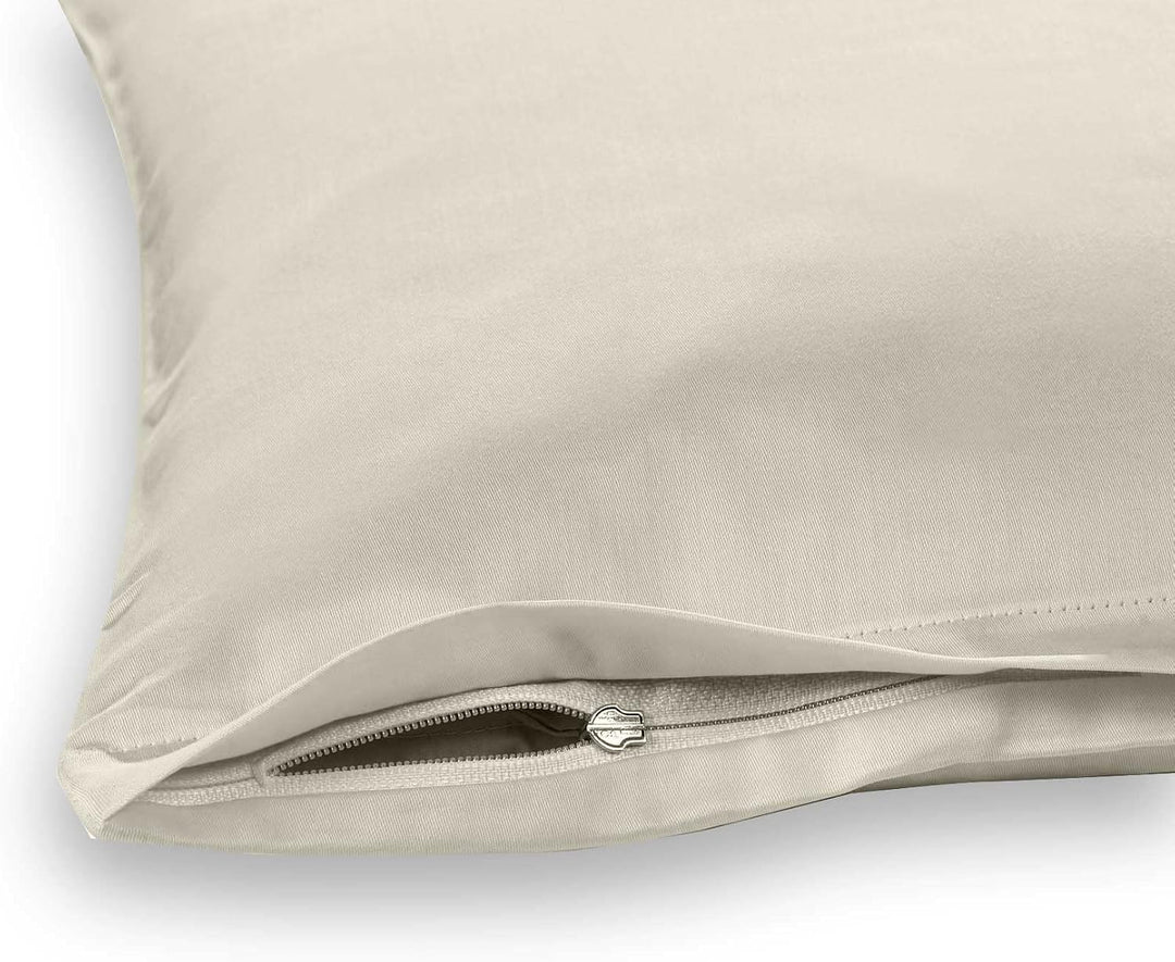 sleepling Satin Kissenbezug, Kissenhülle Seitenschläferkissen aus 100% seidig weicher Baumwolle, Bez