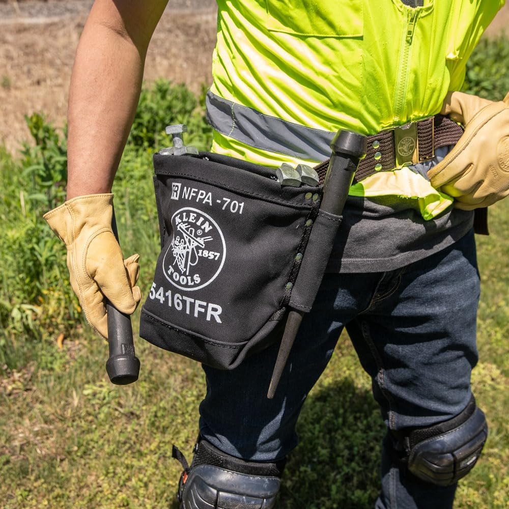 Klein Tools 5416TFR Werkzeugtasche, schwer entflammbare Canvas-Tasche für Bolzenaufbewahrung mit dop