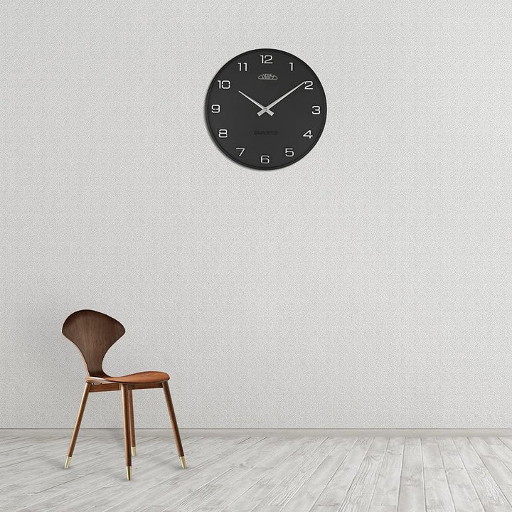 PRIM Design-Kunststoffuhr Bloom II – B, Moderne Wanduhr im Retro Style, Grau, gewölbtes Glas, luxuri